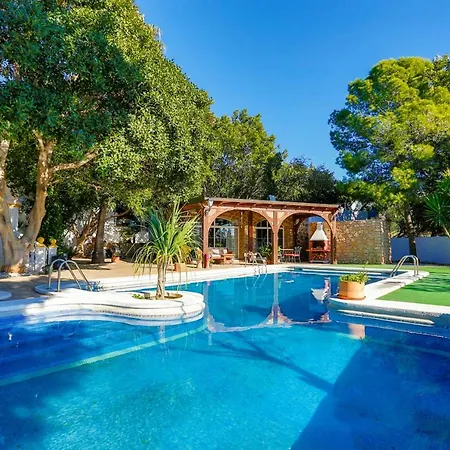 Casita Cerrillo En De Con Piscina